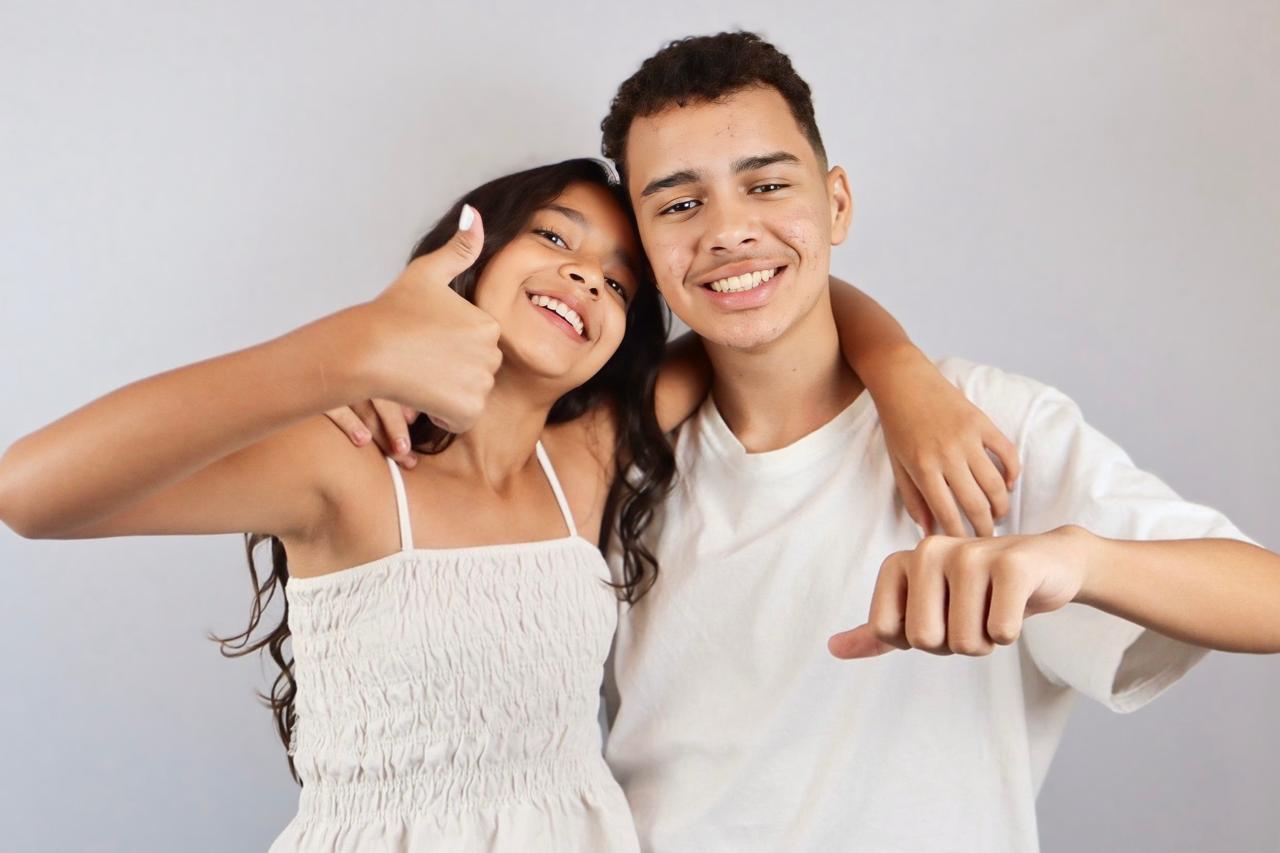 Rafaela e Bruno sorrindo